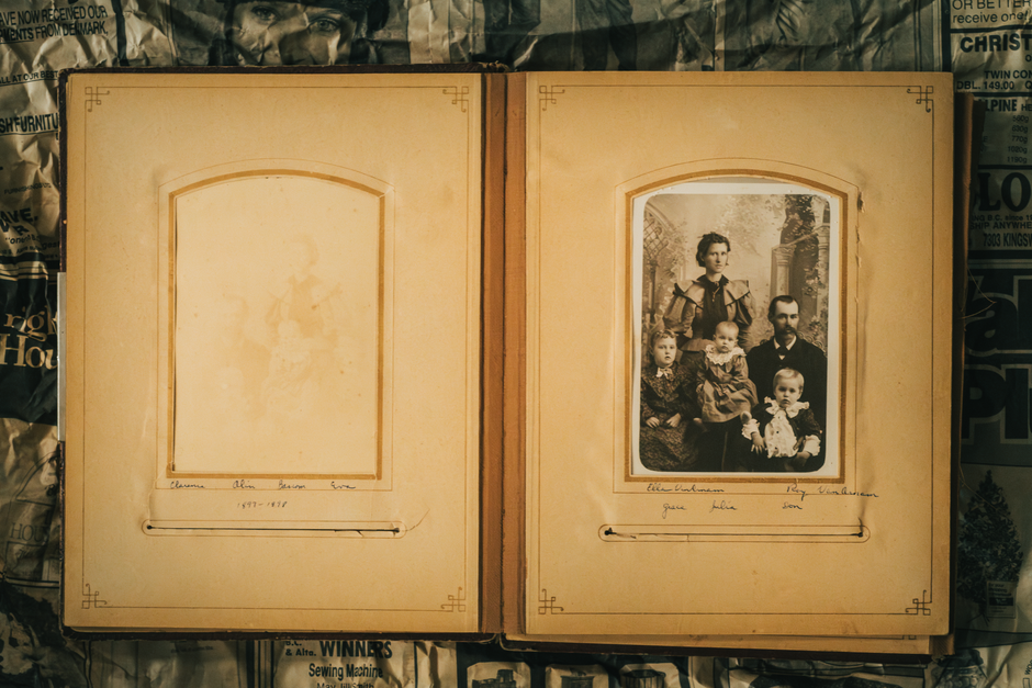 Unearthing California's Past: The Unbelievable Story of Chang and Eng Bunker