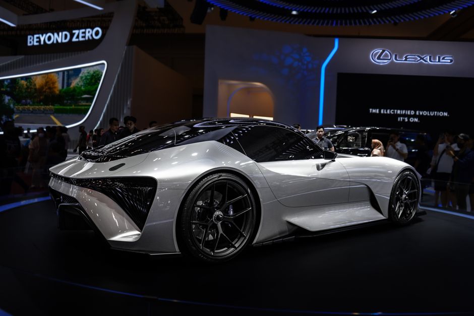 Is the Electric Ferrari Luci a Betrayal? California's View on the Luxury EV Controversy
