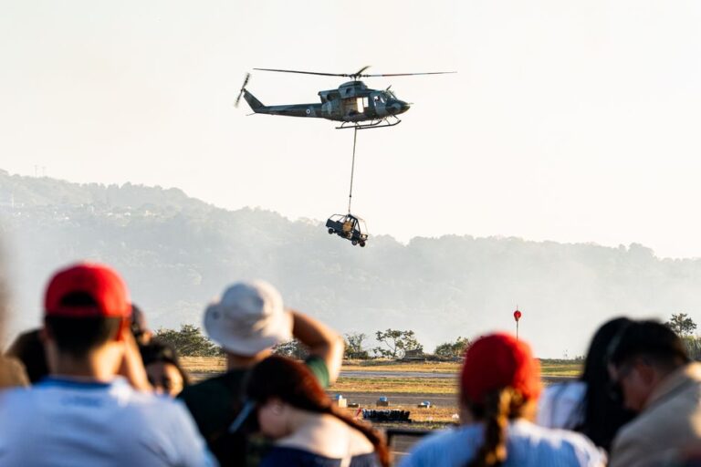 Reliving History: The Iconic 1992 NASCAR Finale with Apache Helicopters